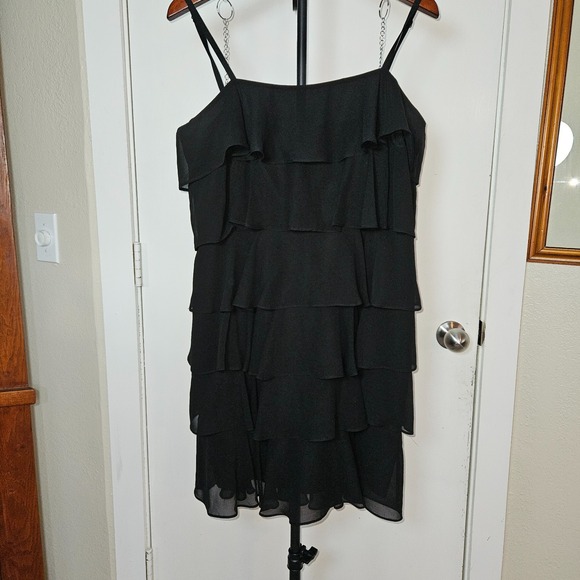 LOFT Womens Black Tiered Ruffle Dress Size 12 Sleeveless Holiday  Cocktail LBD - Picture 2 of 6